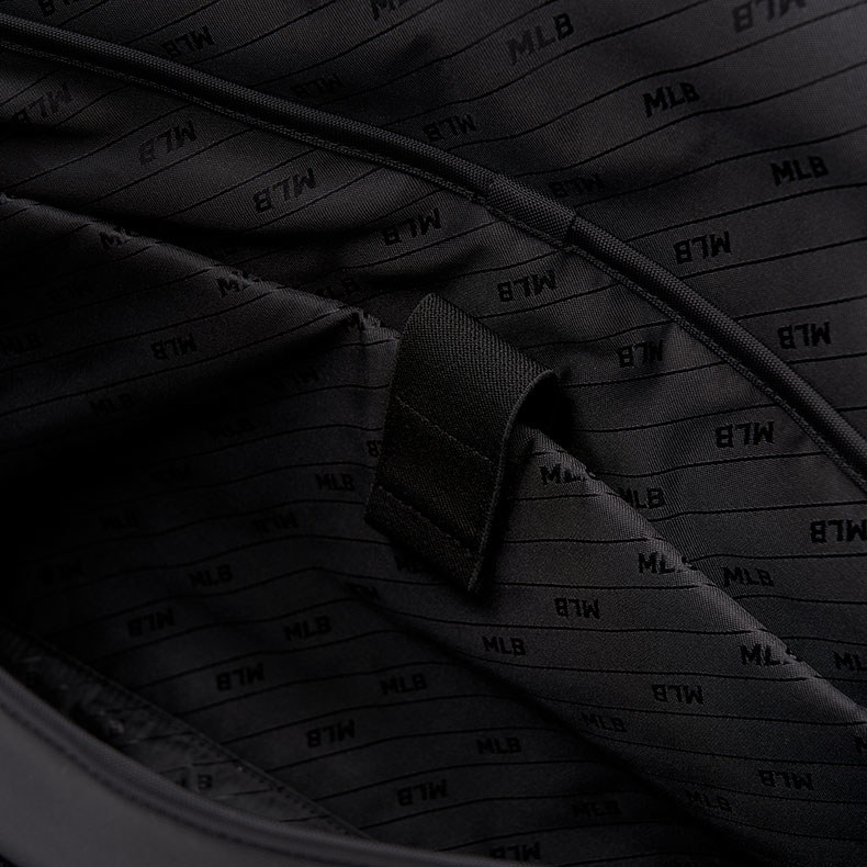 MLB 尼龍斜背包 腋下包 Varsity系列 紐約洋基隊 (3ACRL014N-50BKS)