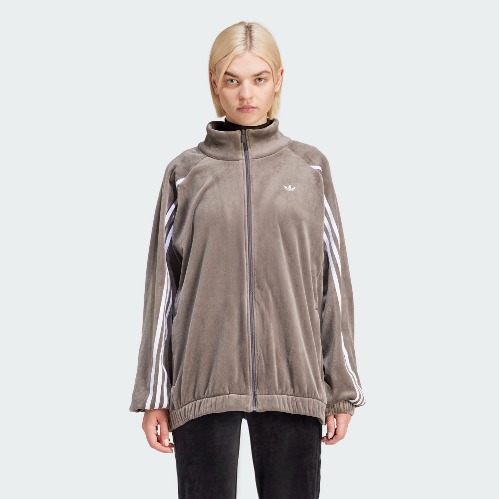 Adidas 運動外套｜含再生材質的絨感運－运动品牌专卖
