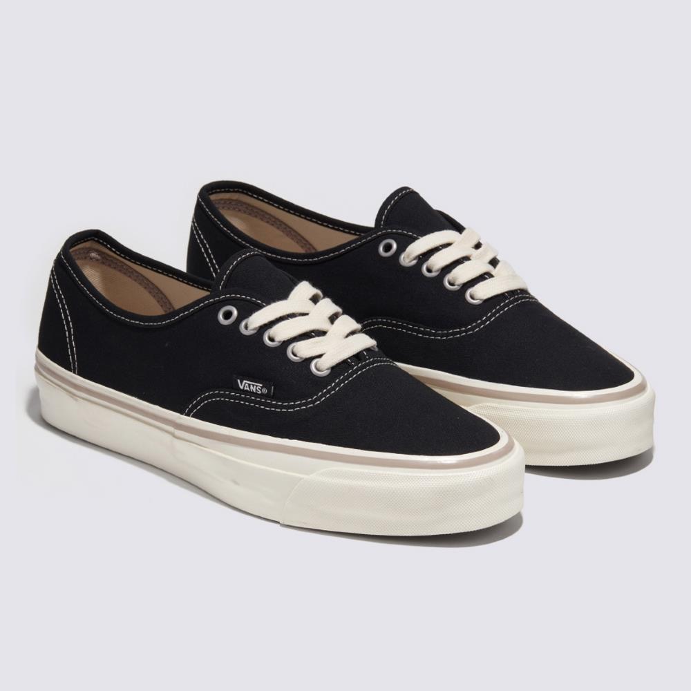 Vans MTE Authentic Reissue 44 男女款黑色滑板鞋
