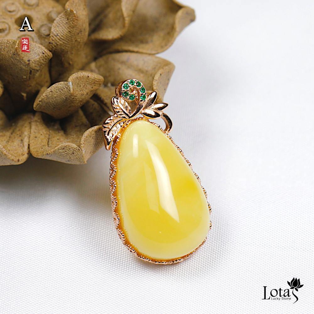 Lotas(CK)新舊蜜蠟的區別：老蠟的包漿、開片與冰裂特徵解析| Lotas琥珀