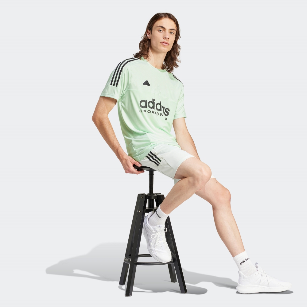 TIRO TEE 短袖上衣