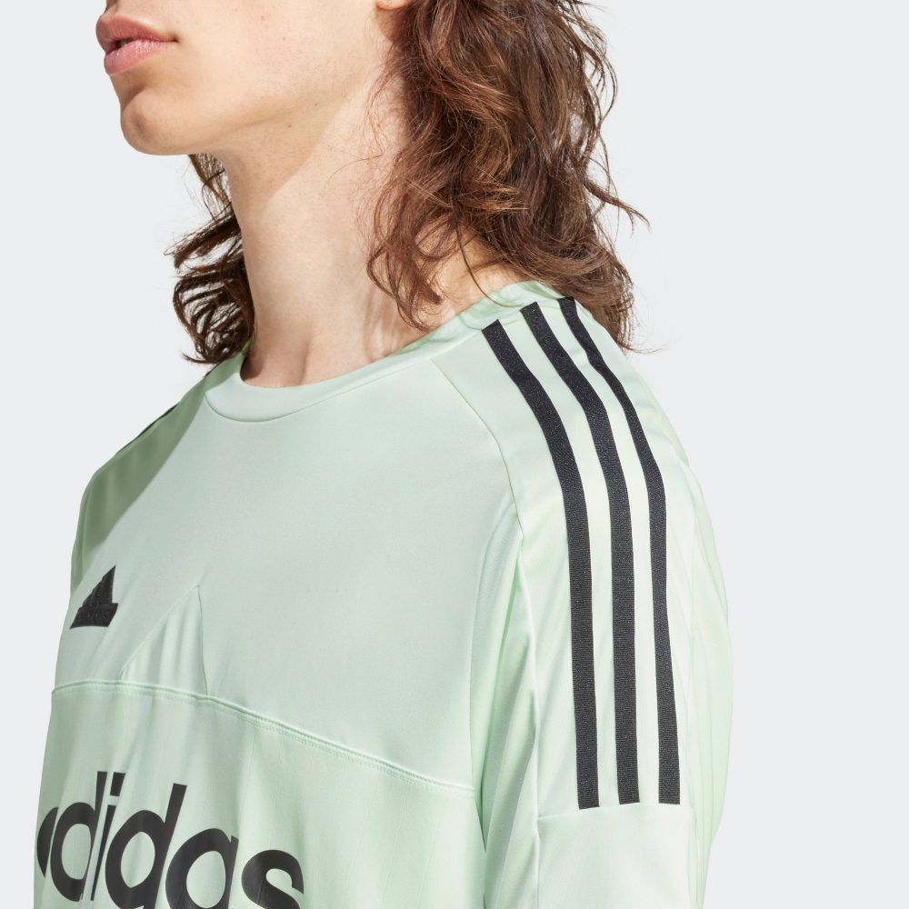 TIRO TEE 短袖上衣