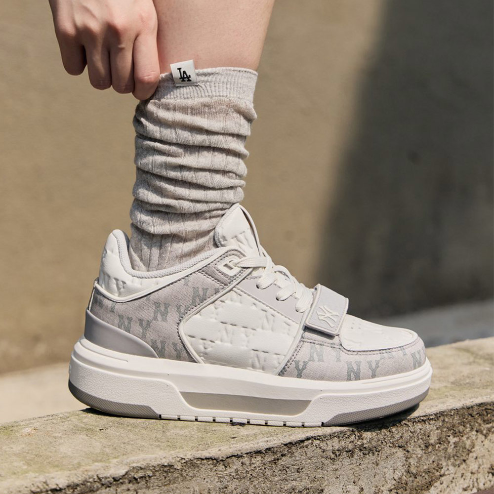 MLB Korea MLB Monogram老爹鞋 學長鞋 Chunky Liner系列 紐約洋基隊(3ASXCM