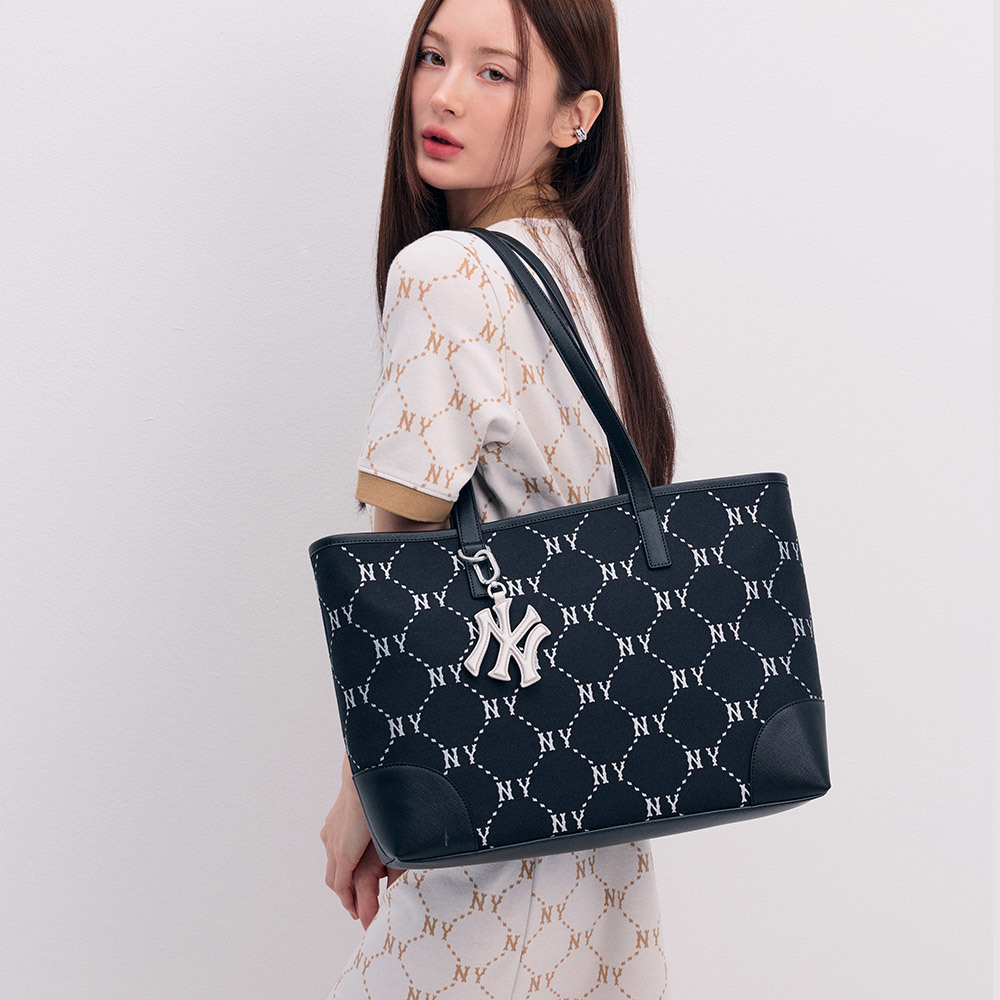 MLB Korea MLB 托特包 Monogram系列 紐約洋基隊 (3AORL014N-50BKS)｜疾速運