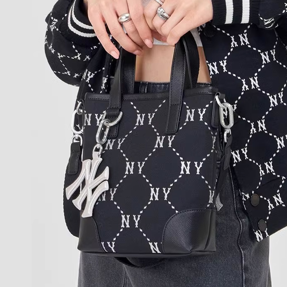 MLB Korea MLB 側背包 Monogram系列 紐約洋基隊(3ACRS054N-50BKS)｜疾風旗