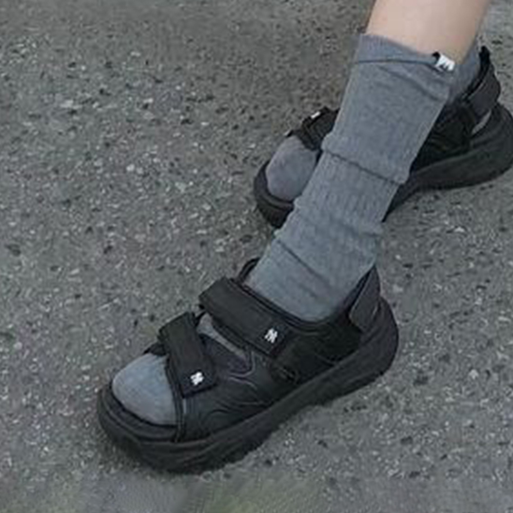 MLB 涼鞋 Chunky Runner系列 紐約洋基隊 (3ASDRNS43-50BKS)