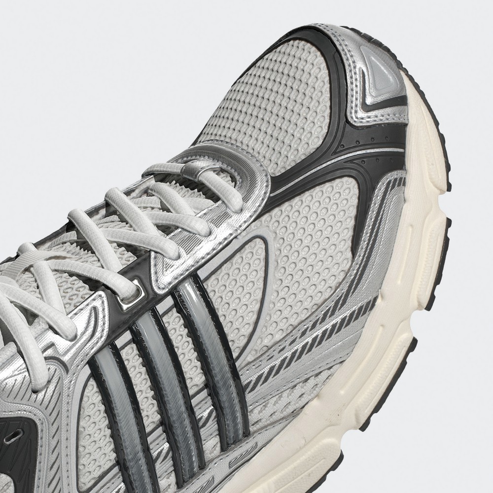 RESPONSE CL 運動休閒鞋