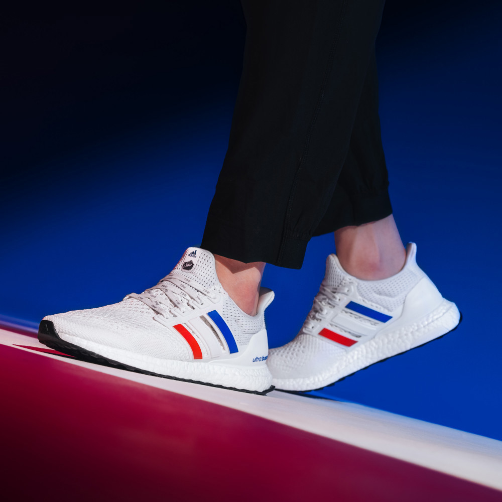 Adidas ULTRABOOST 1.0 台北城市跑鞋｜0 台北城市限定款跑－运动品牌专卖
