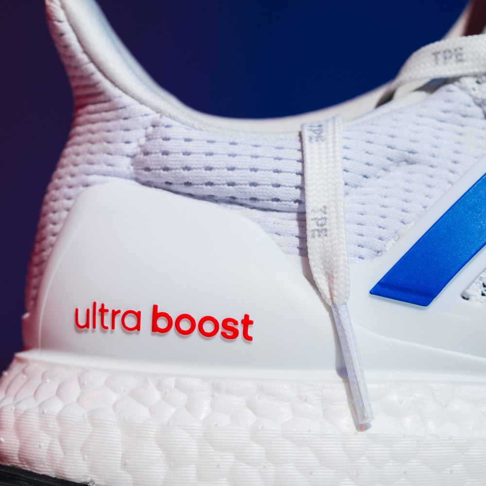 ULTRABOOST 1.0 台北城市跑鞋