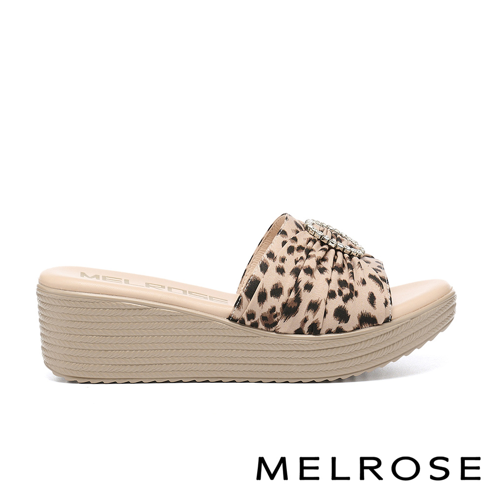 MELROSE 美樂斯 夏日輕旅 豔夏圓鑽釦花布輕量厚底拖鞋－咖
