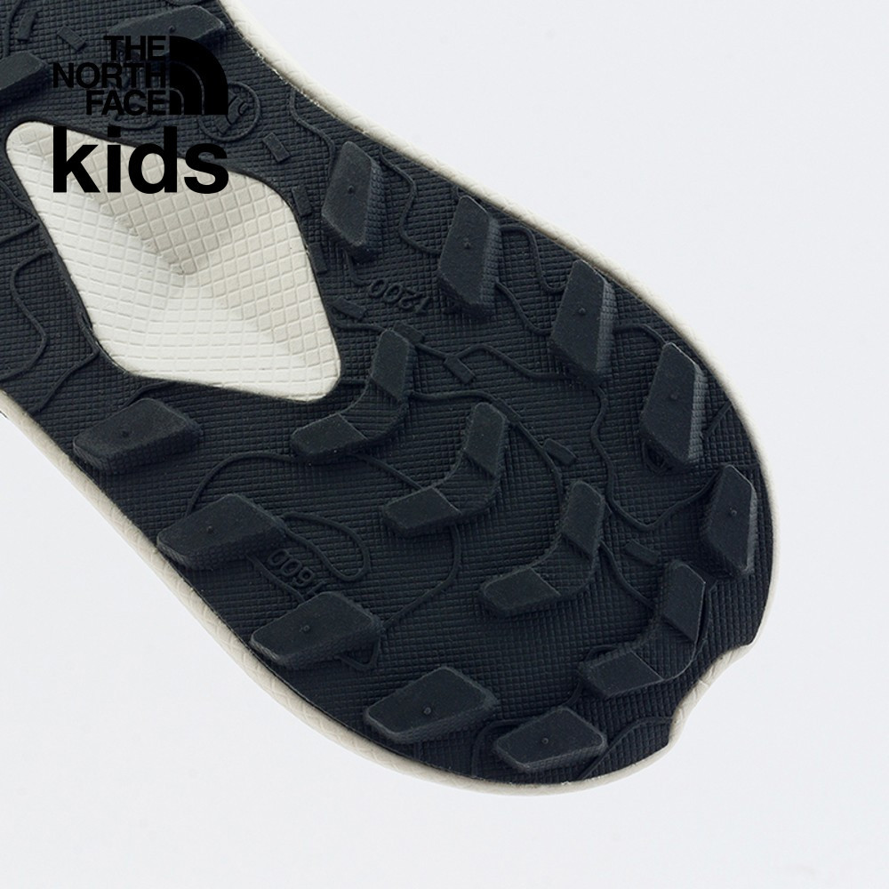 The North Face北面兒童黑色抓地透氣舒適耐穿休閒野跑鞋｜83O4KT0
