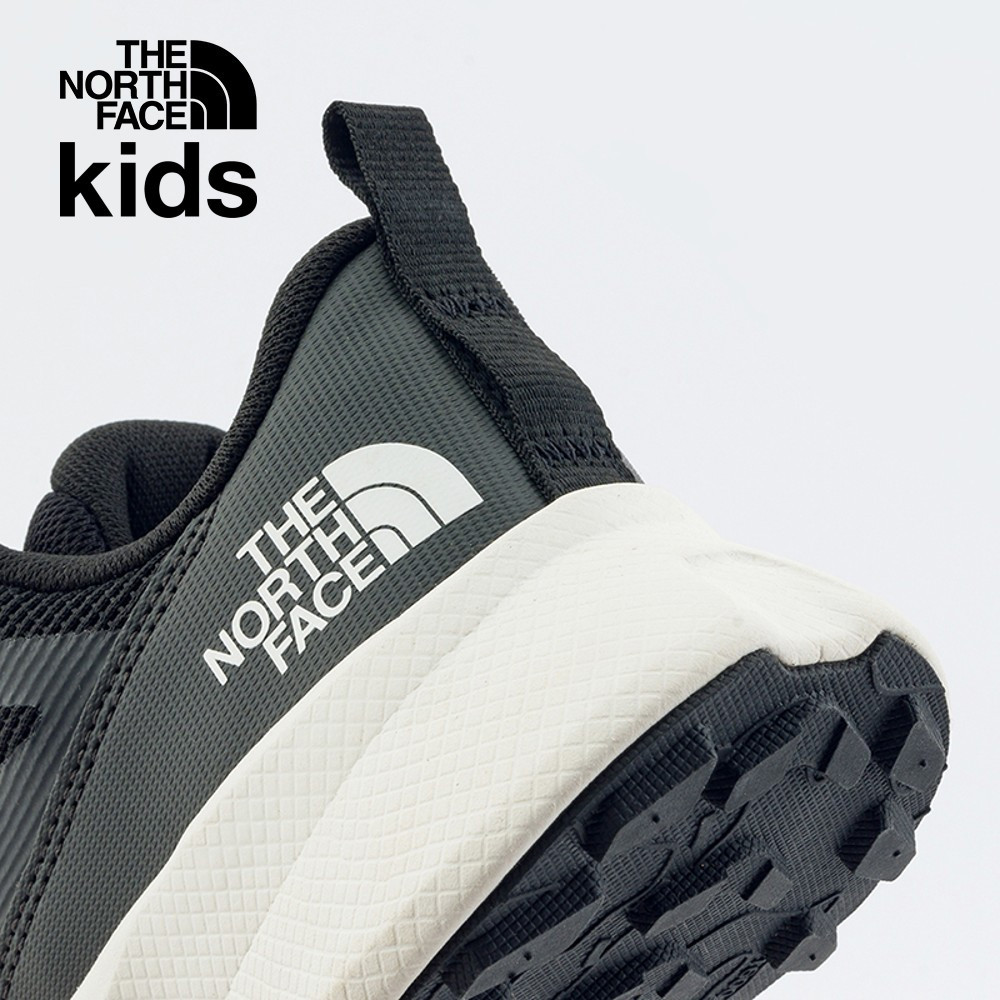 The North Face北面兒童黑色抓地透氣舒適耐穿休閒野跑鞋｜83O4KT0