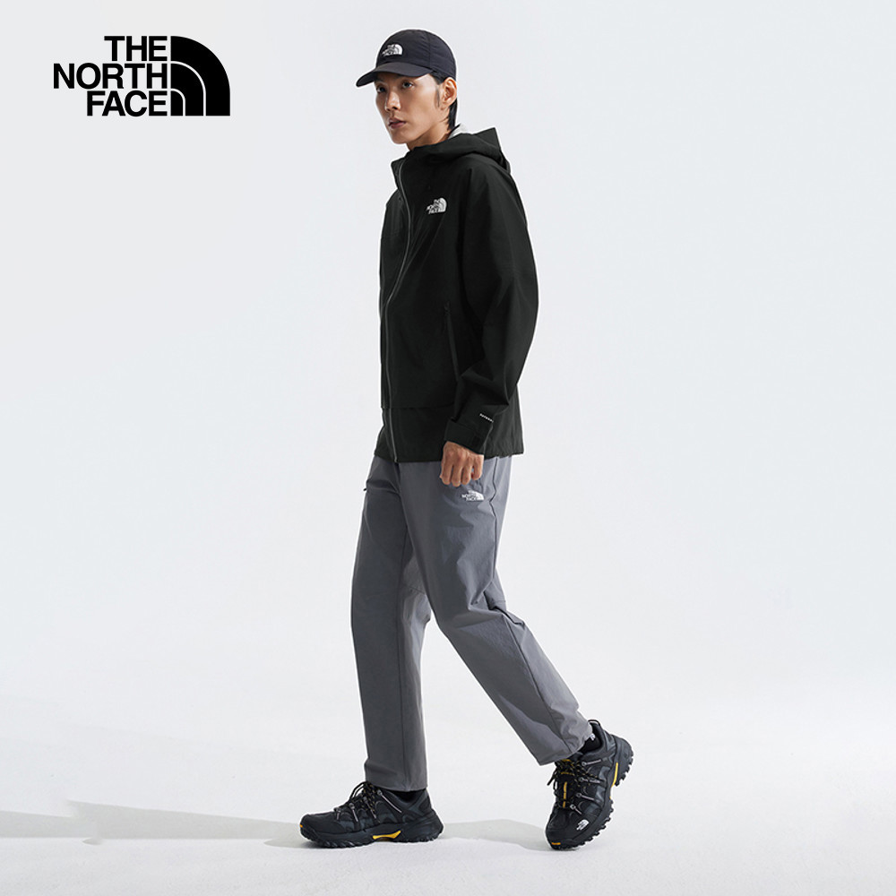 【10/26 00點限時搶購】The North Face北面男款黑色防水透氣防潑水可調節可打包連帽衝鋒衣｜8AMZJK3