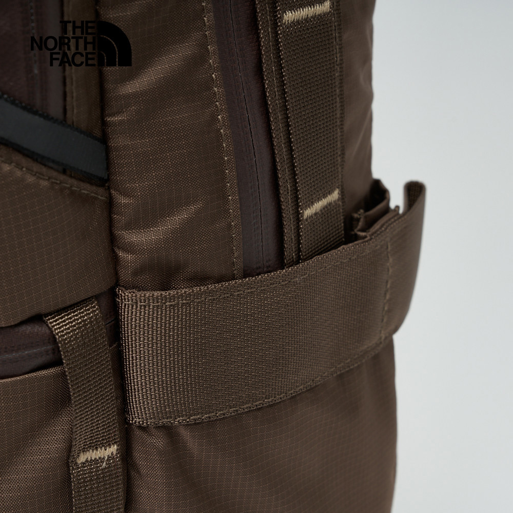 【10/27 12點限時搶購】The North Face北面男女款棕色大容量多夾層休閒後背包｜8AMK9IS