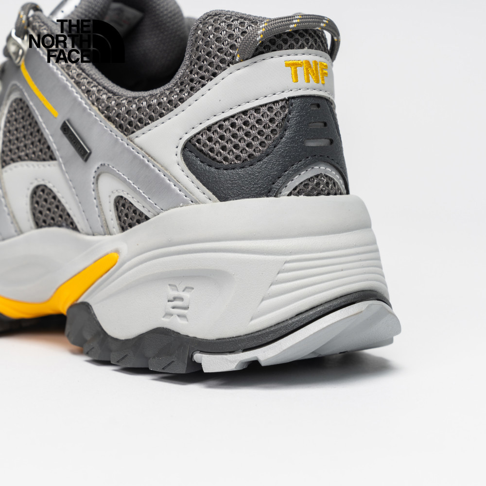 The North Face北面男女款黃色Gore-Tex防水抓地耐磨徒步鞋｜8ADU8HI