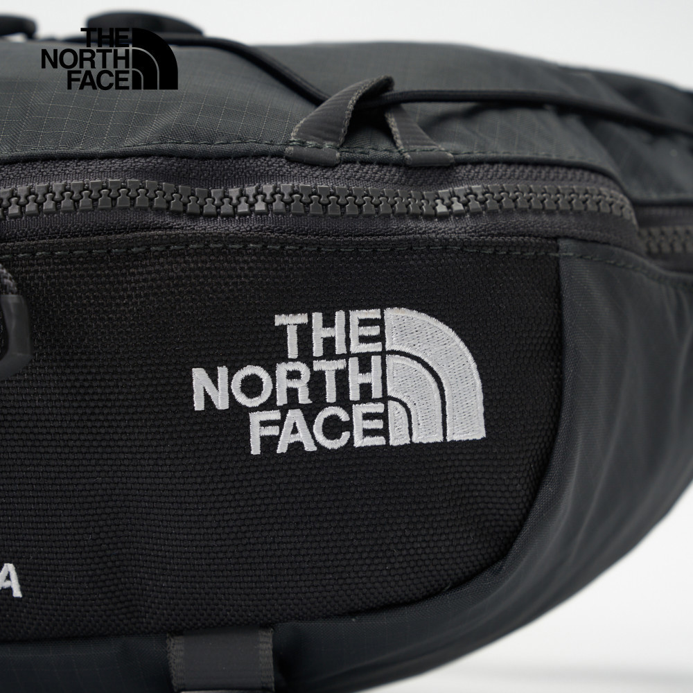The North Face北面男女款黑色防潑水可調節腰帶休閒腰包｜81EN4JK