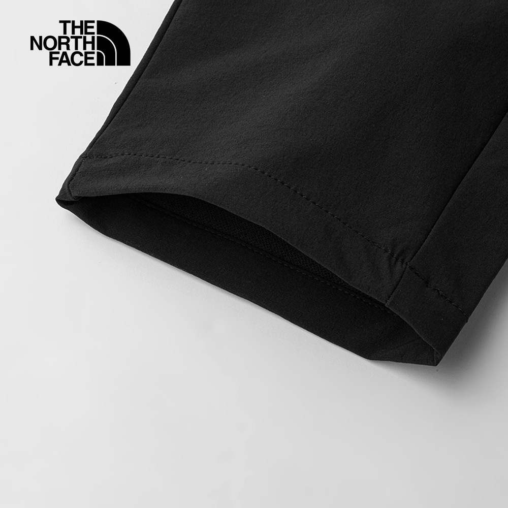 The North Face北面男款黑色防潑水舒適品牌LOGO休閒長褲｜83OO4H0