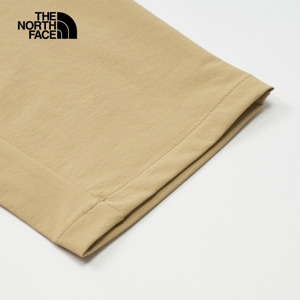 The North Face北面男款卡其色防潑水品牌LOGO長褲｜83OOLK5