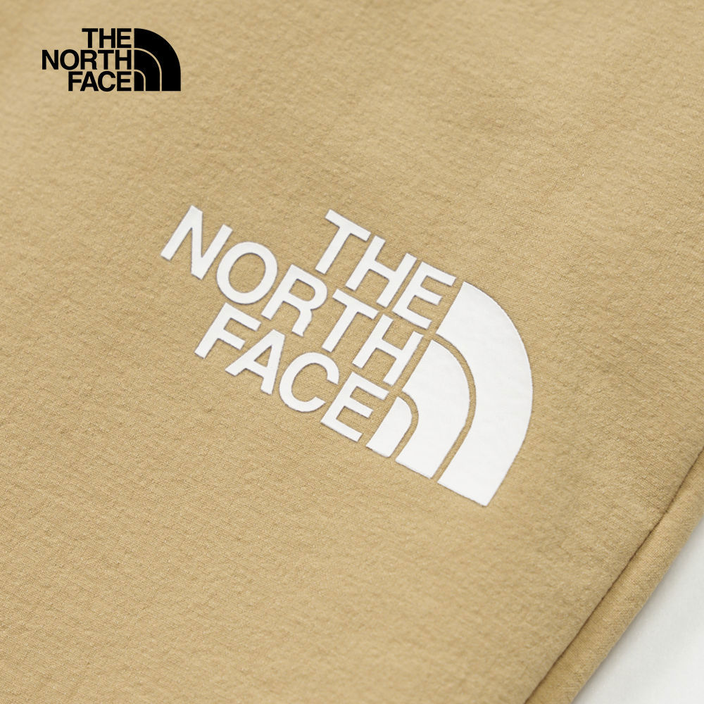 The North Face北面男款卡其色防潑水品牌LOGO長褲｜83OOLK5