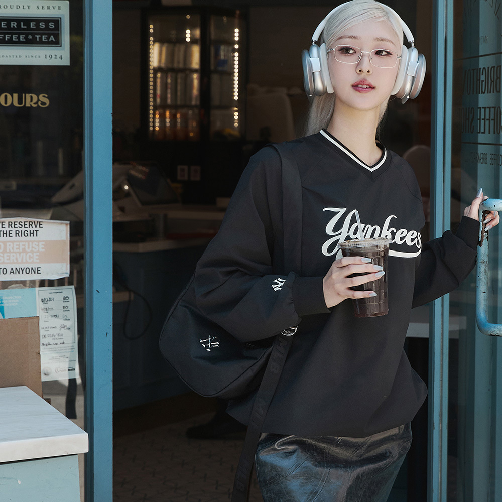 MLB 尼龍斜背包 腋下包 紐約洋基隊 (3ACRM044N-50BKS)