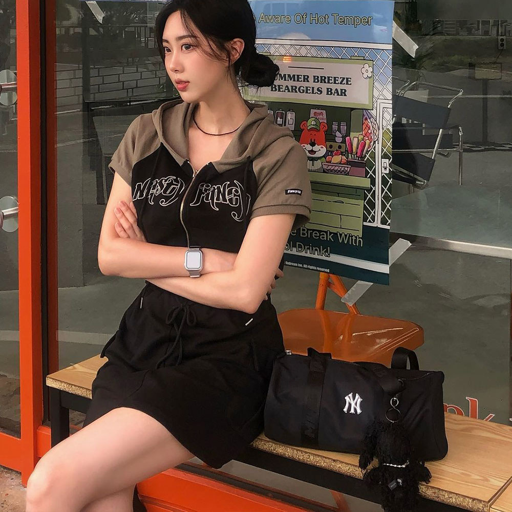 MLB 輕量尼龍 圓筒包 運動肩背包 手提包 紐約洋基隊 (3ABQL024N-50BKS)