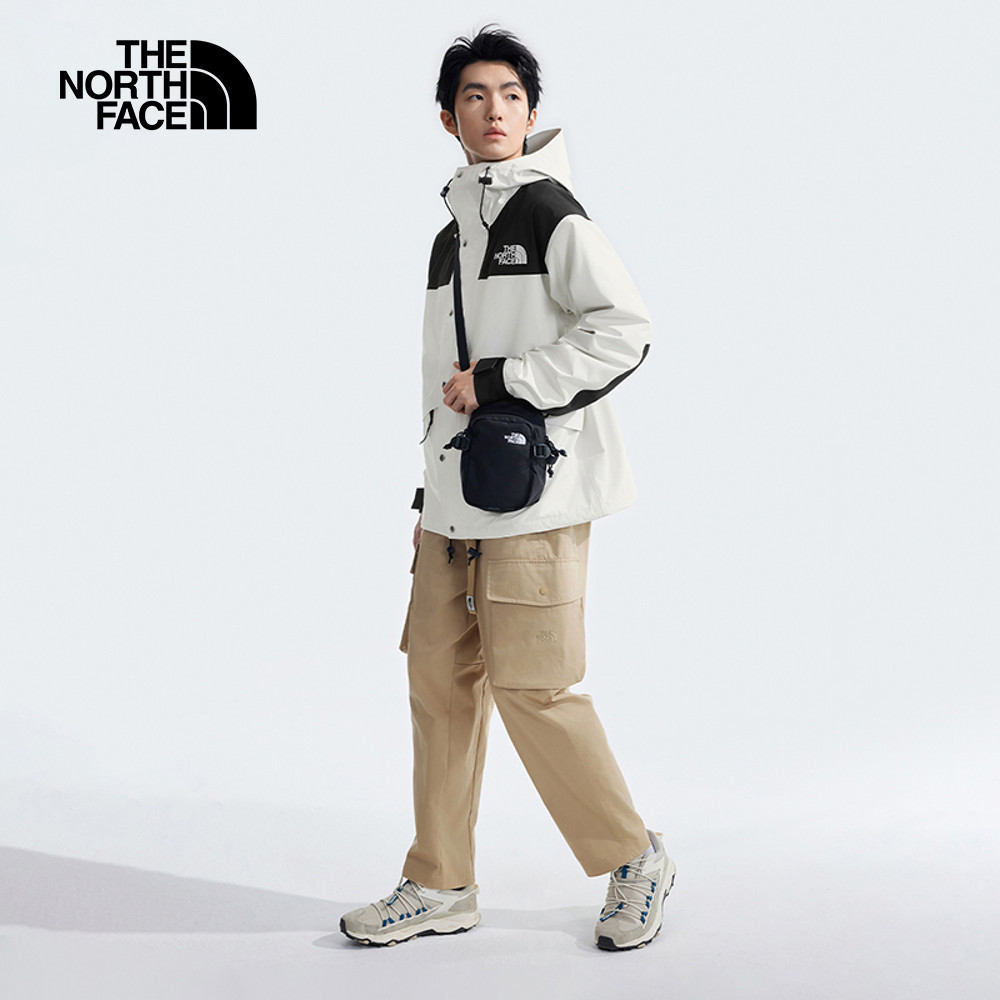 【經典ICON】男款米白色FUTURELIGHT防水透氣衝鋒衣｜8AKJROU