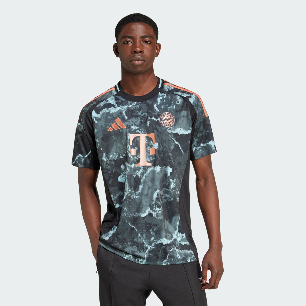 FC BAYERN 24/25賽季 客場 足球上衣