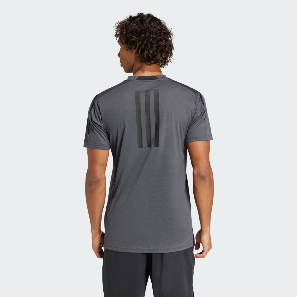 DESIGNED FOR TRAINING 短袖上衣