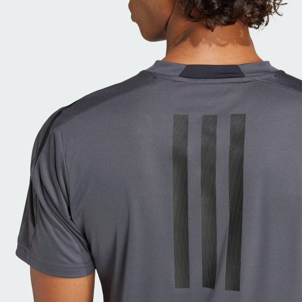 DESIGNED FOR TRAINING 短袖上衣