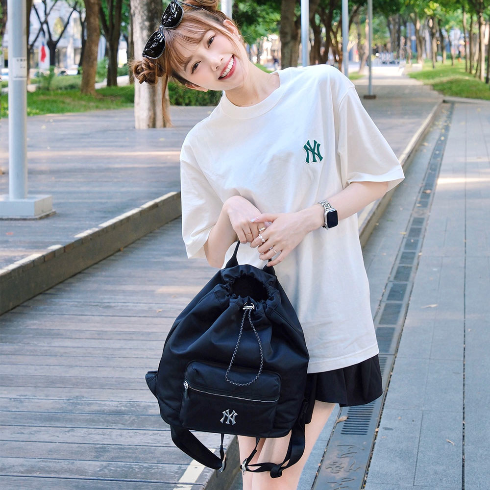 MLB 尼龍運動後背包 紐約洋基隊 (3ABKM064N-50BKS)