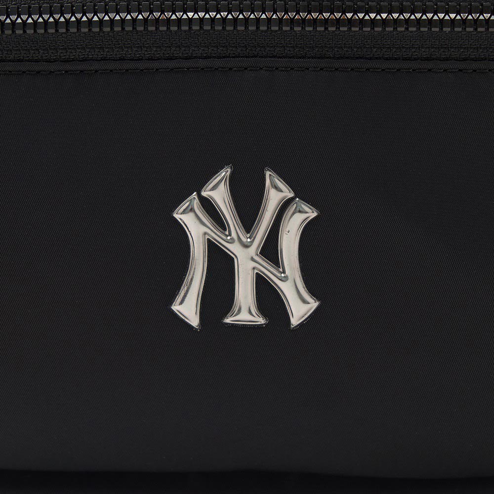 MLB 尼龍運動後背包 紐約洋基隊 (3ABKM064N-50BKS)