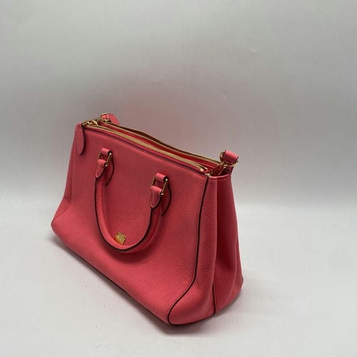 【新莊宏匯廣場店】MCM/側背包//MWT3SAF38PK001_1