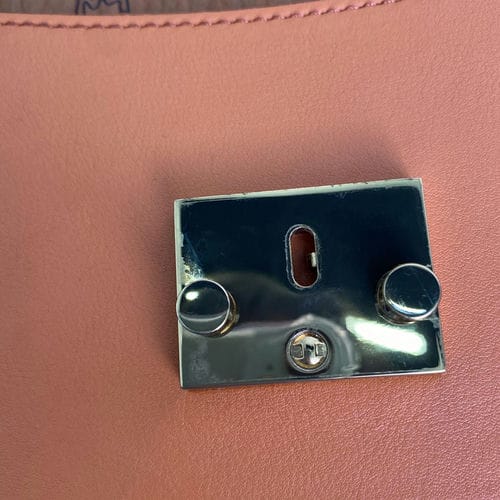 【環球屏東店】MCM/側背包//_6