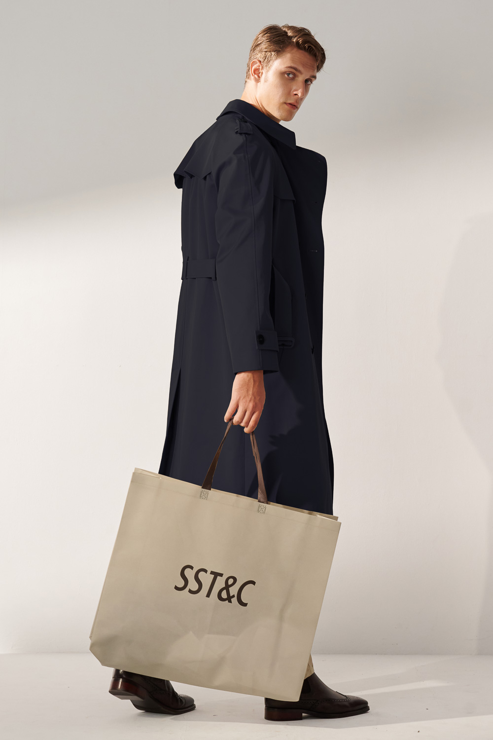 SST&C 黑色雙排扣長版風衣｜00142410004 (Outlet)_4