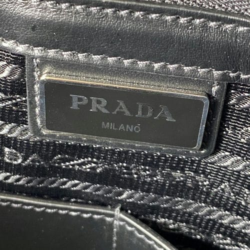 【桃園家樂福經國店】PRADA/手拿包//2VG061_4