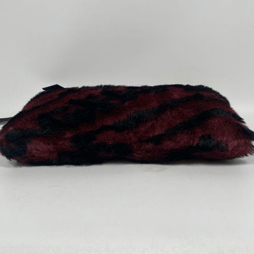 【誠品生活台中480店】KARL LAGERFELD/手拿包//_3