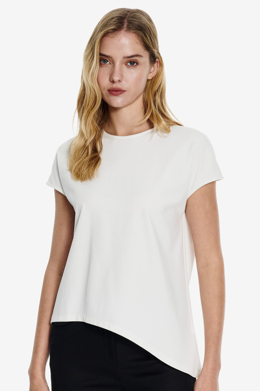 SST&C White Irregular Hem Crewneck T-shirt | 01212503003_0
