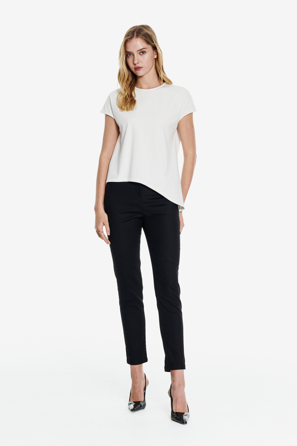 SST&C White Irregular Hem Crewneck T-shirt | 01212503003_1