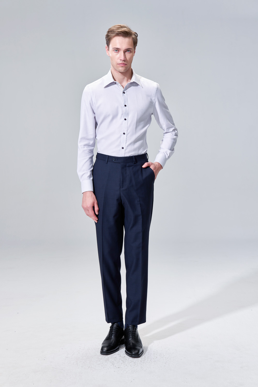 SST&C Light Gray Checkered Pattern Slim Fit Shirt | 00062504014_0
