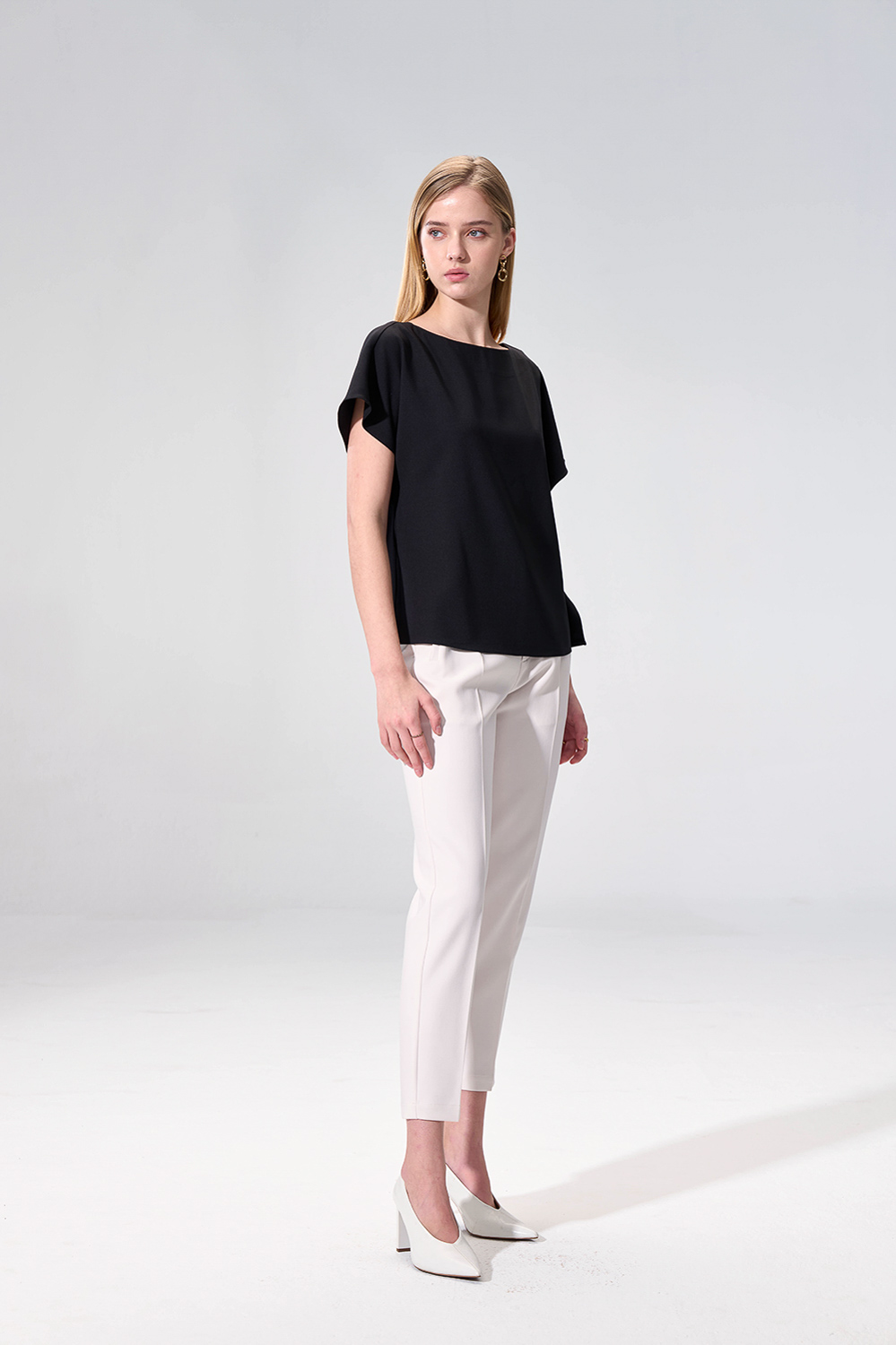 SST&C Black Asymmetrical Shoulder-to-Shoulder Top | 01092504006_1
