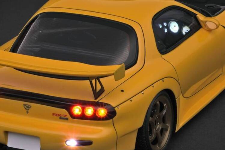 イグニッションモデル 1/18 頭文字D RX-7 FD3S LED light Amazon.co.jp: WEB限定品 イグニッションモデル「1/18 頭文字D