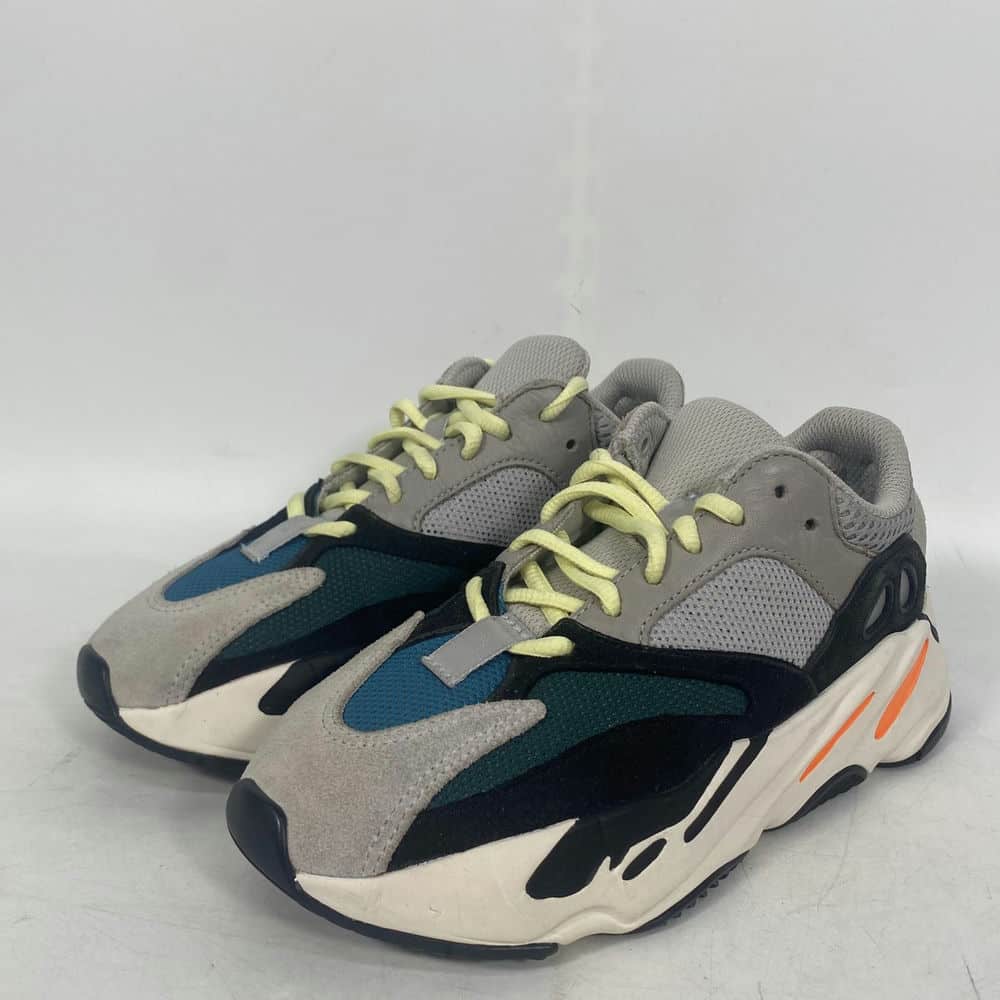 【桃園統領店】adidas/低筒運動休閒鞋/22cm/B75571_1