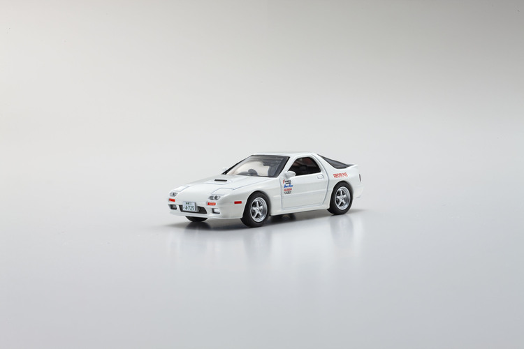 頭文字D RX-7 FC3S 京商 1/18 新劇場版中車&フィギュアセット 楽天市場】京商 ksr18d02 1／18 新劇場版 頭文字d マツダ rx－7