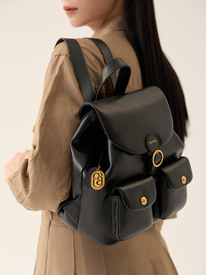 ★S'AIME☆頭層真皮雙口袋後背包 レザーバックパック/送料込 S'AIME 頭層真皮雙口袋後背包(附吊飾)｜ S'AIME東京企劃