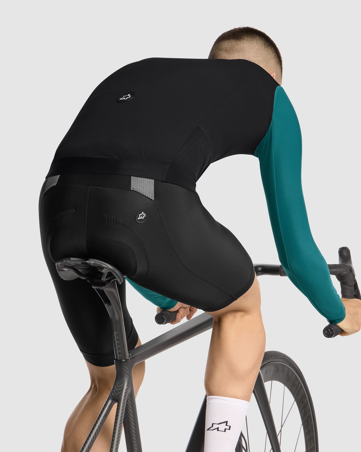 ASSOS】MILLE GTS Spring Fall Vest S11【Black Series】