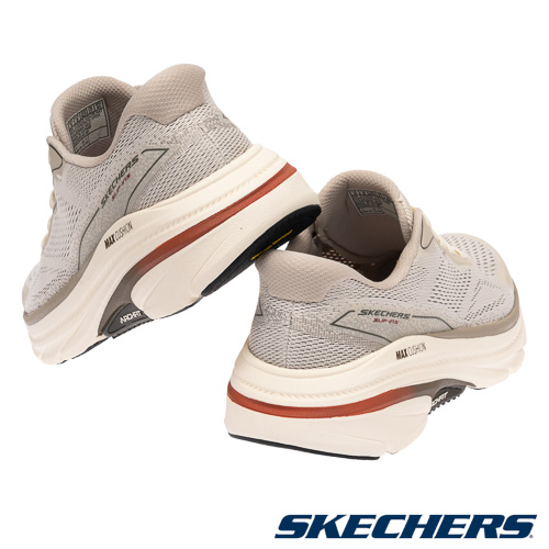 SKECHERS 男慢跑系列瞬穿舒適科技GO RUN MAX CUSHIONING ARCH FIT 2.0