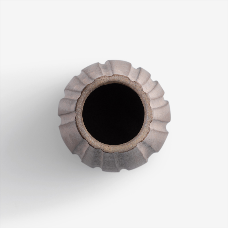 職人 灰質地衣  13.5cm 瓶狀花器｜米灰｜單品_3
