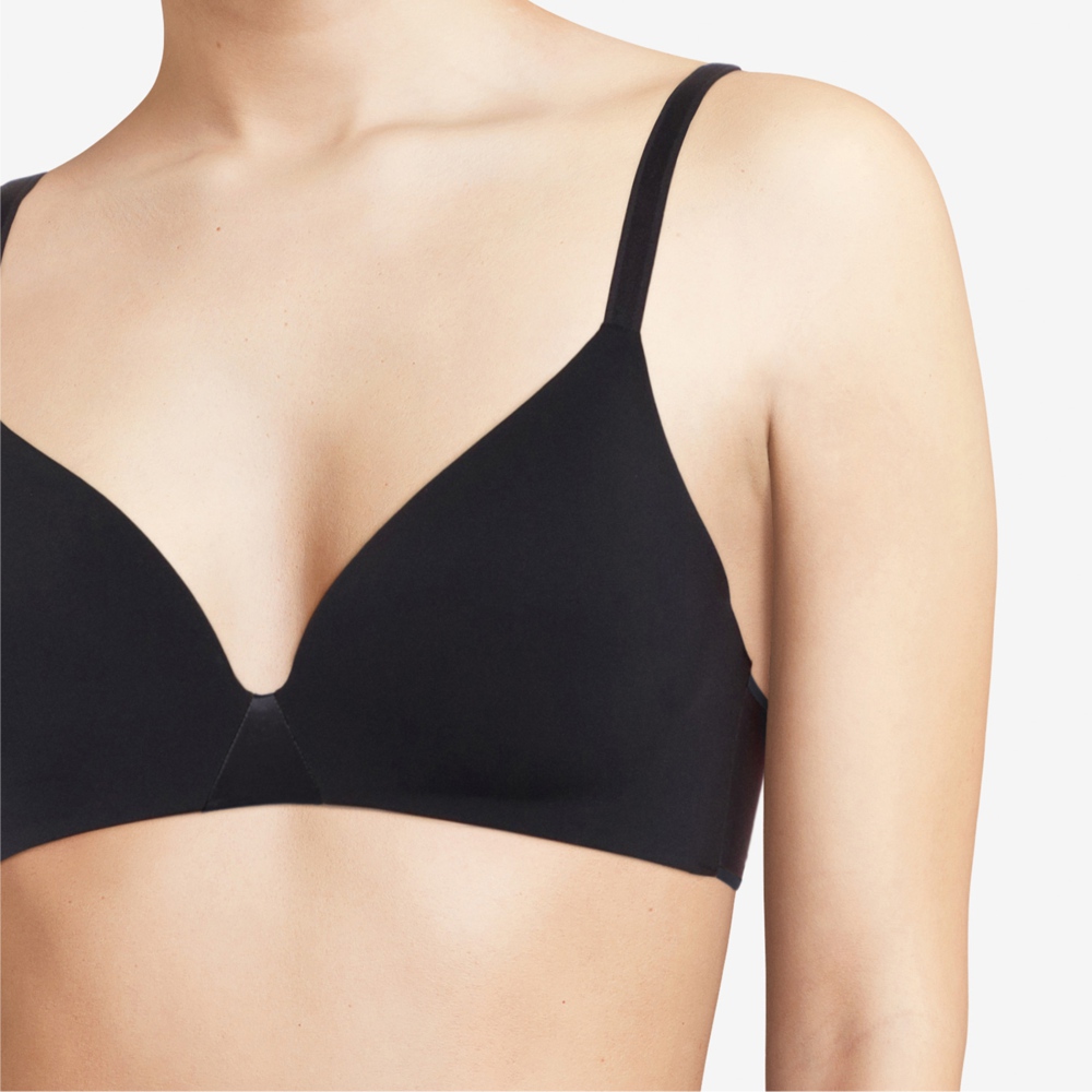 【Chantelle】無鋼圈內衣>SML>黑色(15G80_011)【Essential】_1