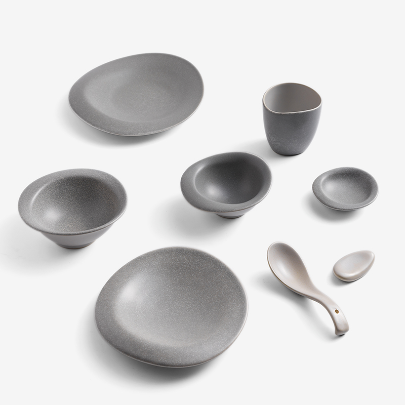 WAGA 弧曲霧灰 6cm 陶瓷筷架｜清水灰｜單品_3