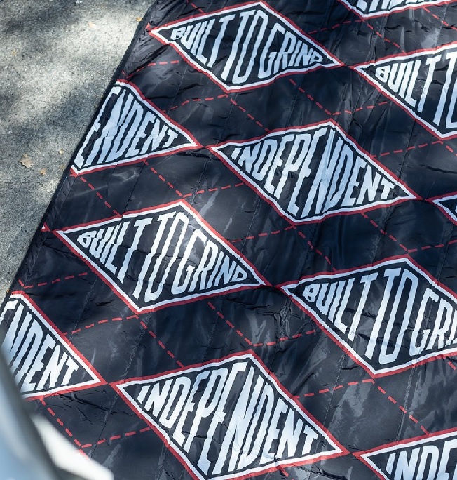 【 INDEPENDENT 】雙面毛毯  - BTG PIVOT QUILTED BLANKET_3